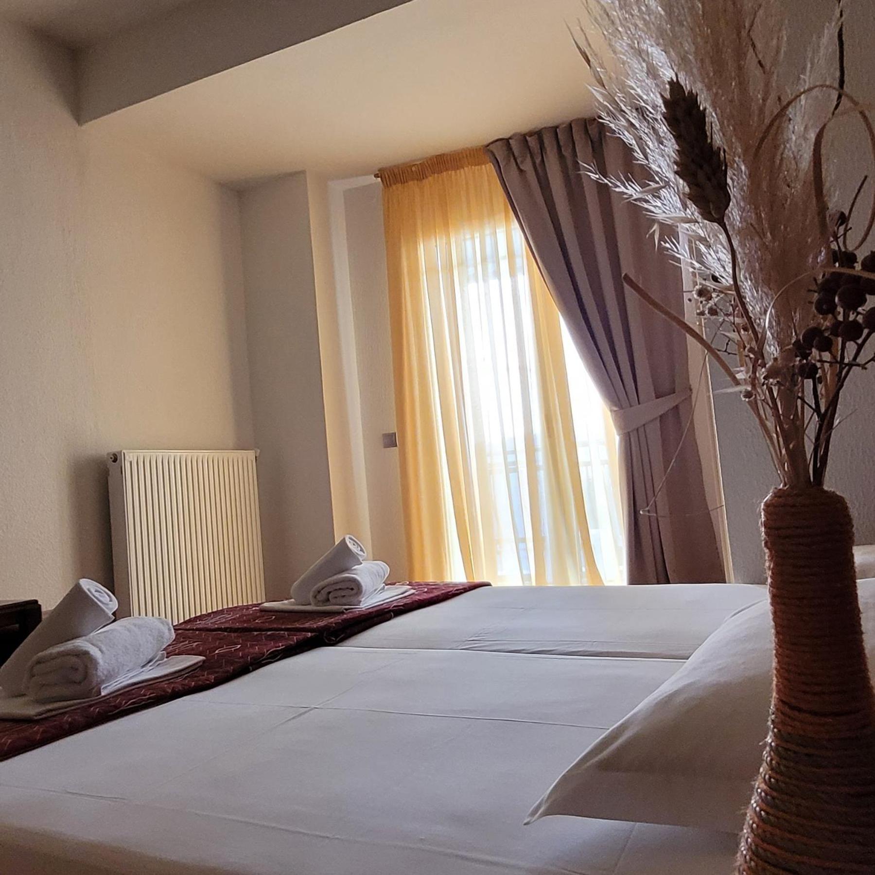 Hotel Akropol Paralía Exterior foto